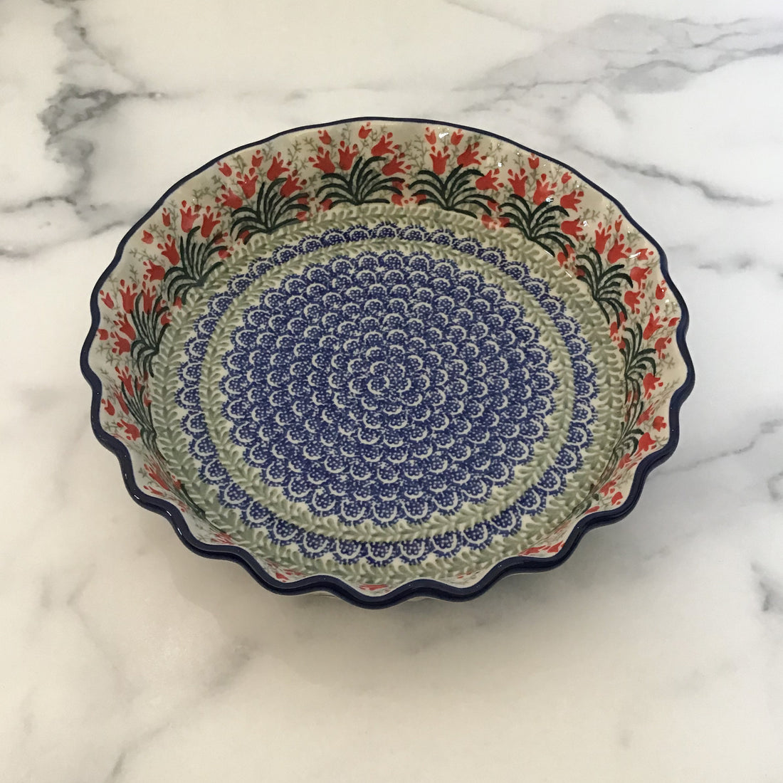 Crimson Bells Fluted Pie Dish 10"