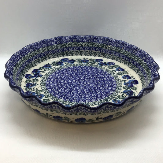 Winter Viola Fluted Pie Baker