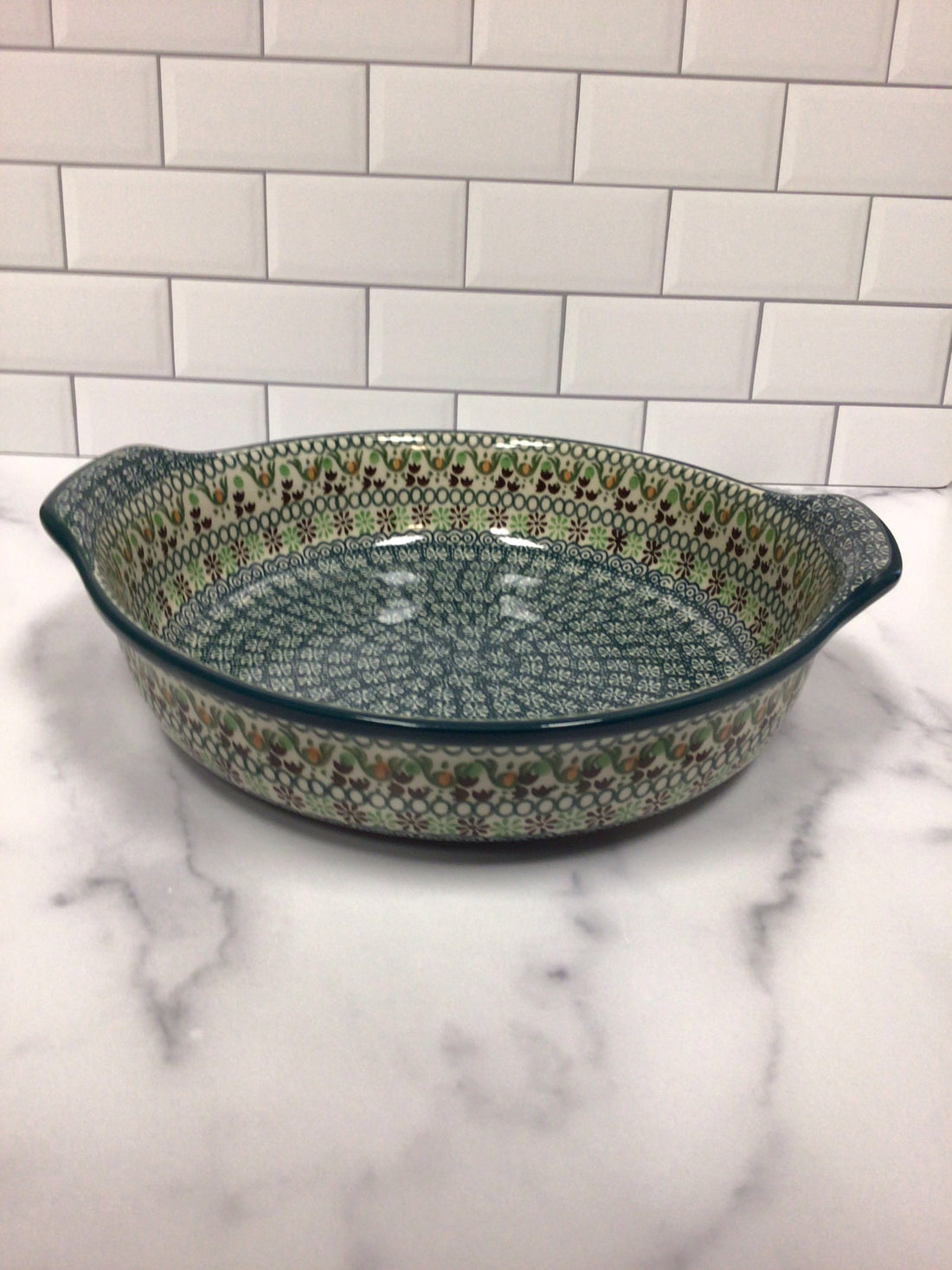 Green Ribbon Round Baker w/Grips 10&quot;