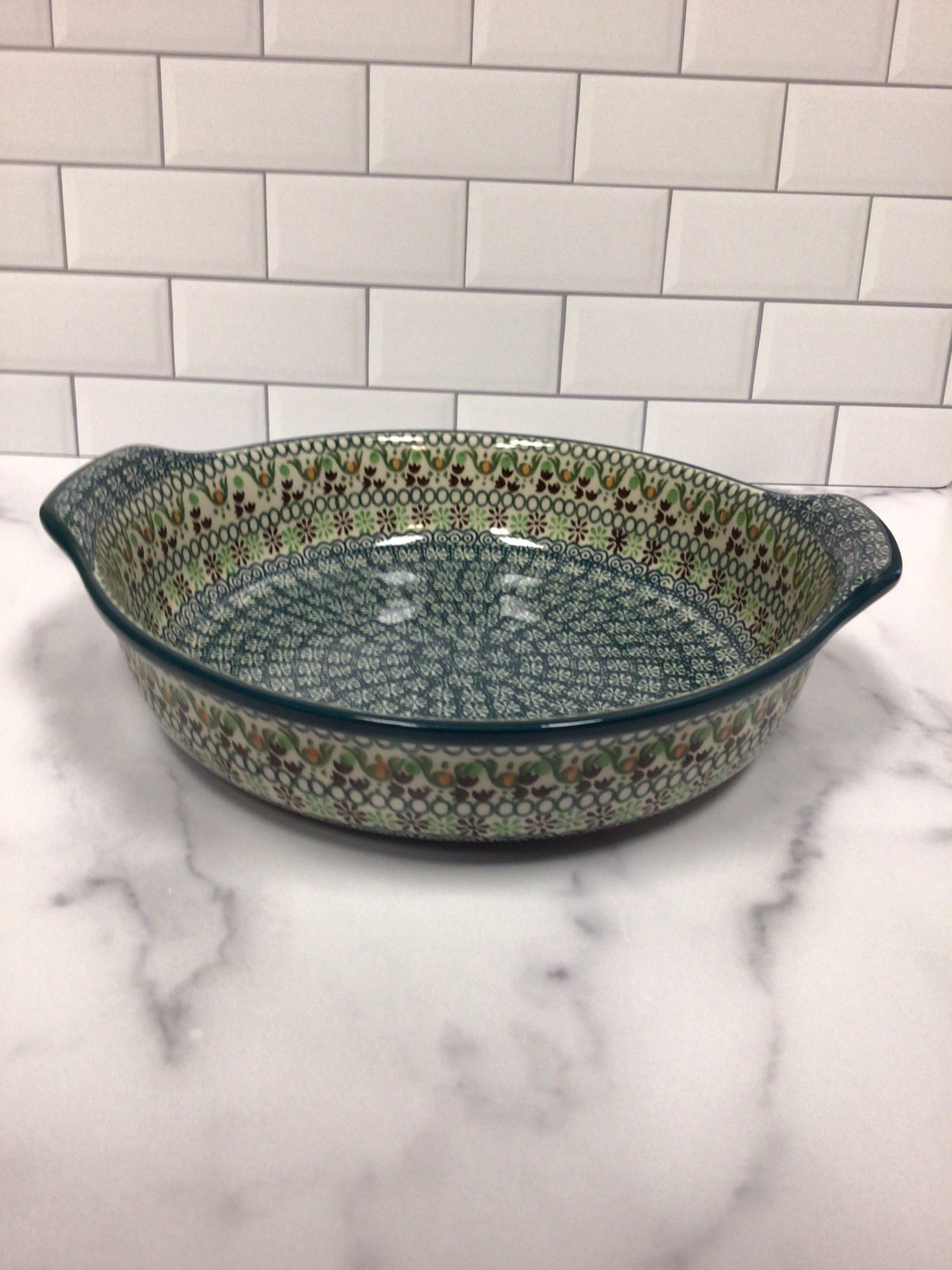 Green Ribbon Round Baker w/Grips 10&quot;
